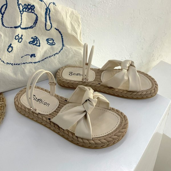 Jauns sieviešu čību modelis ar plakanu zoli - mākslīgā āda