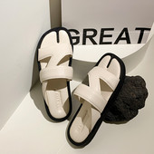 Sieviešu ikdienas čības ar plakanu zoli