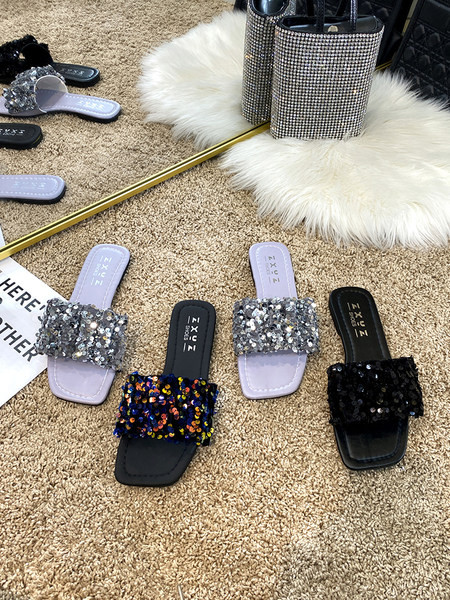 Sieviešu ikdienas čības ar vizuļu rotājumu