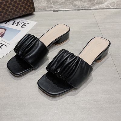 Παντόφλες μοντέρνες γυναικείες  από οικολογικό δέρμα με χαμηλό τακούνια