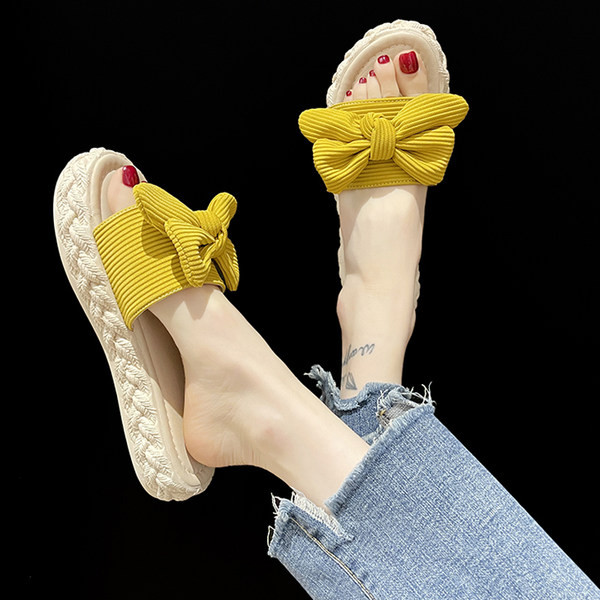 Jauna modeļa vasaras čības ar tekstila lencītēm un lentītēm