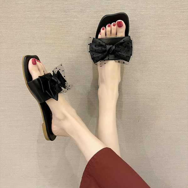 Sieviešu čības ar tilla un satīna lenti