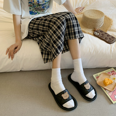 Ikdienas sieviešu čības ar lācīti melnā un bēšā krāsā