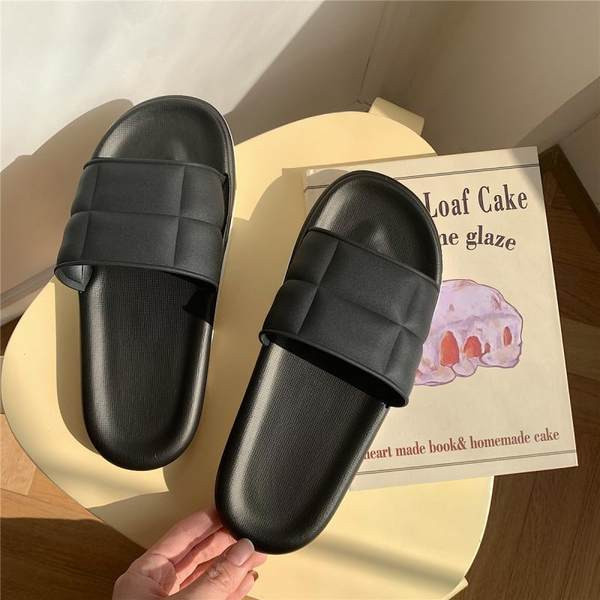 Vasaras sieviešu čības ar plakanu zoli vairākās krāsās