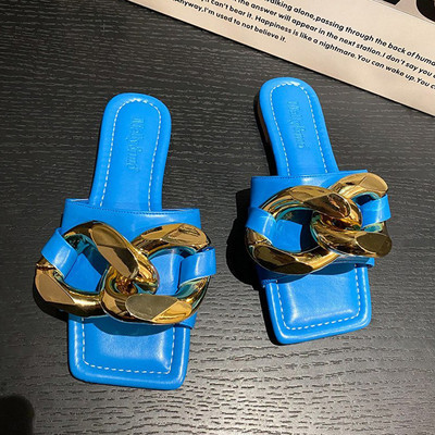 Sieviešu modernas čības ar metāla apdari