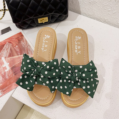 Ikdienas čības ar tekstila lenti ar punktiem