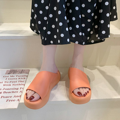 Γυναικείες έκο δερμάτινες παντόφλες με velcro