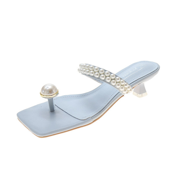 Jauns sieviešu čību modelis ar pērlēm un zemu papēdi