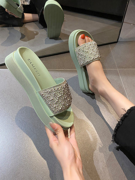 Ikdienas sieviešu čības ar pērļu rotājumu un 4,5 cm zoli