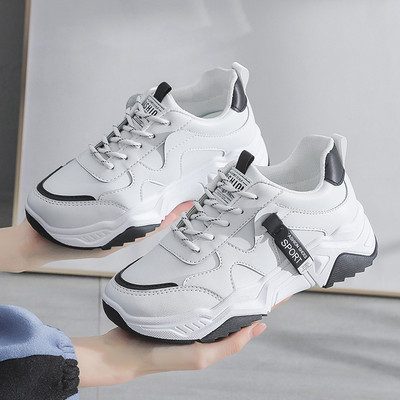 Σύγχρονα γυναικεία αθλητικά παπούτσια με κορδόνια - σε δύο χρώματα