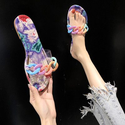 Sieviešu ikdienas čības ar plakanu zoli un silikona siksniņu