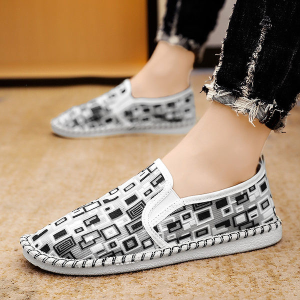 Vīriešu krāsaini mokasīni ar plakanu zoli trīs krāsās