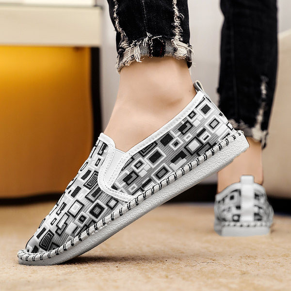 Vīriešu krāsaini mokasīni ar plakanu zoli trīs krāsās