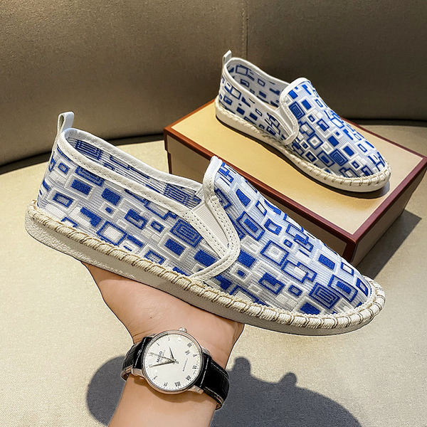 Vīriešu krāsaini mokasīni ar plakanu zoli trīs krāsās