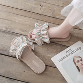 Sieviešu ikdienas čības no tekstila lencēm ar lokām