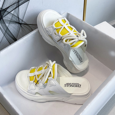 Γυναικείες παντόφλες με τραχιά σόλα και κορδόνια