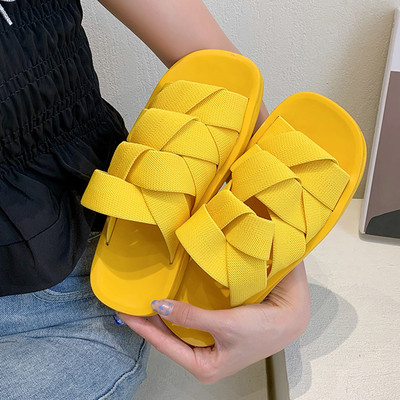 Καλοκαιρινές παντόφλες με  ελαστικά λουράκια