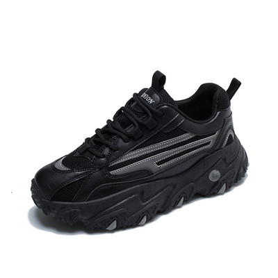 Jauns sieviešu kedu modelis ar šņorēm un raupju zoli - trīs krāsās