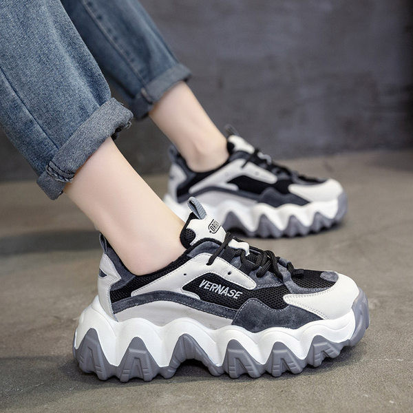 Ikdienas sieviešu kedas ar raupju zoli - divu krāsu