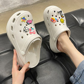 Moteriškos guminės šlepetės crocs tipo su aplikacijomis