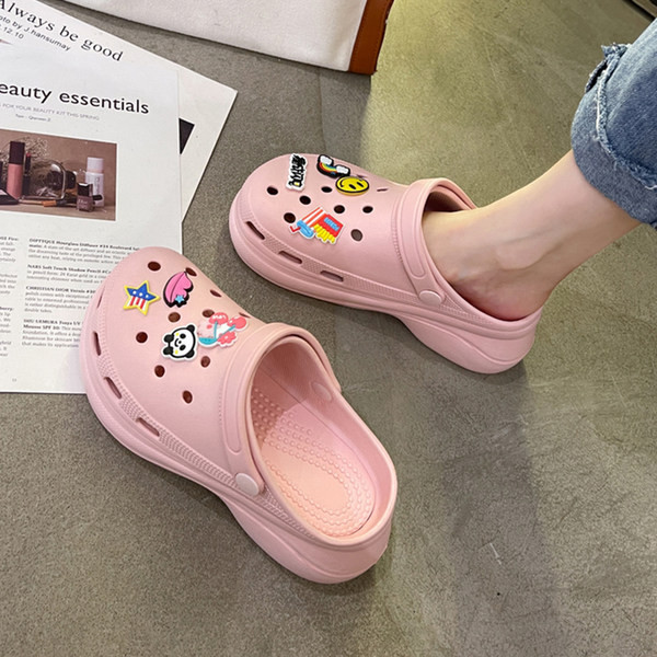 Moteriškos guminės šlepetės crocs tipo su aplikacijomis