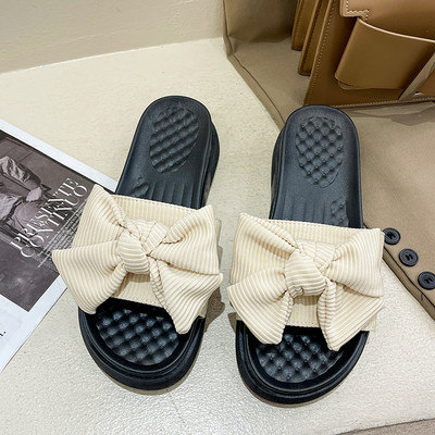 Παντόφλες γυναικείες πλατφόρμας και λουράκι 