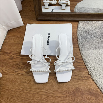 Jauns sieviešu čību modelis ar pērlēm un 4,5 cm papēdi