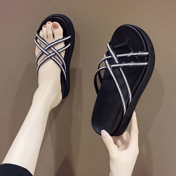 Sieviešu platformas čības ar spīdīgām lencēm ar akmeņiem