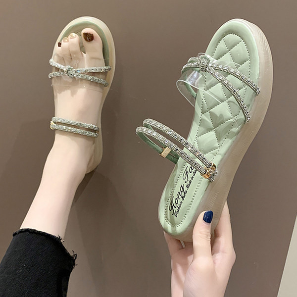 Sieviešu čības uz platformas ar silikona lencēm un dekorācijas akmeņiem