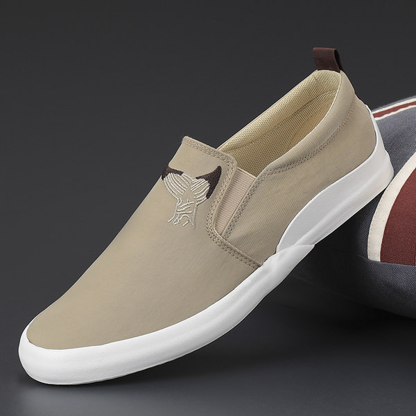 Vīriešu audekla mokasīni ar izšuvumiem