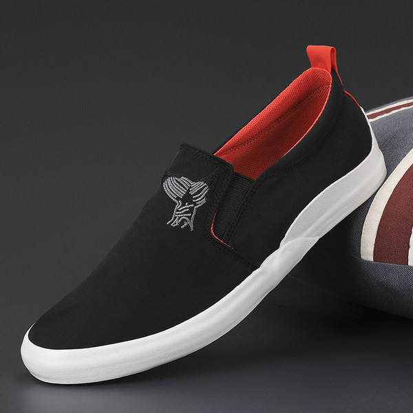 Vīriešu audekla mokasīni ar izšuvumiem