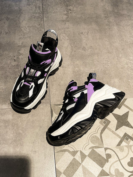 Πολύχρωμα γυναικεία αθλητικά παπούτσια με κορδόνια και τραχιά σόλα