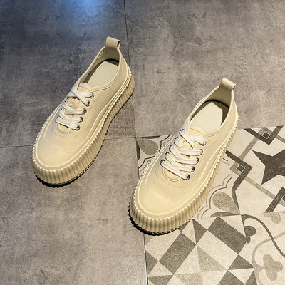 Ikdienas sieviešu kedas no tekstila ar plakanu zoli