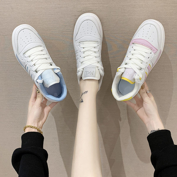 Ikdienas sieviešu kedas no eko ādas ar plakanu zoli - vairākas krāsas