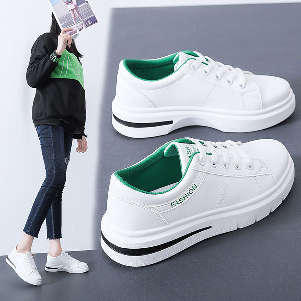 Ikdienas sieviešu kedas - no mākslīgās ādas ar šņorēm