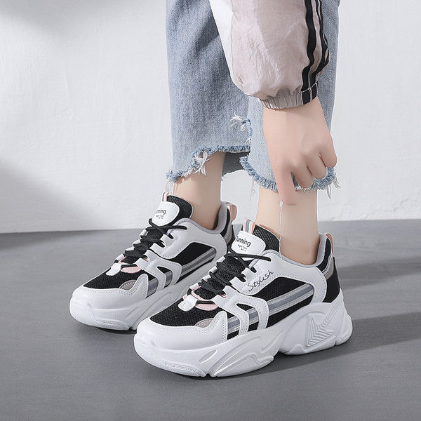 Pavasara-rudens sieviešu kedas ar šņorēm un raupju zoli trīs krāsās