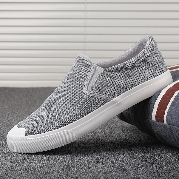 Ανδρικά μοκασίνια με επίπεδη σόλα