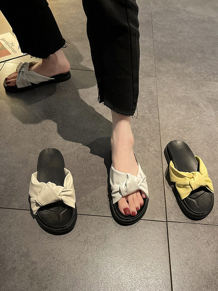 Дамски ежедневни  чехли с  равна подметка и панделка