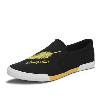 Καθημερινά ανδρικάς υφαντικά μοκασίνια με κέντημα