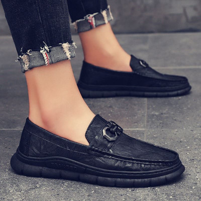 Νέο μοντέλο ανδρικά μοκασίνια με μεταλλική αγκράφα