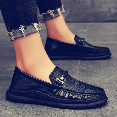 Νέο μοντέλο ανδρικά μοκασίνια με μεταλλική αγκράφα