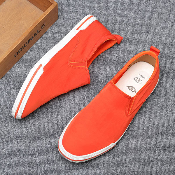 Jauns auduma mokasīnu modelis ar plakanu zoli