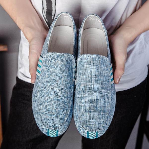 Jauns elegantu vīriešu mokasīnu modelis no eko zamšādas ar ērtu zoli