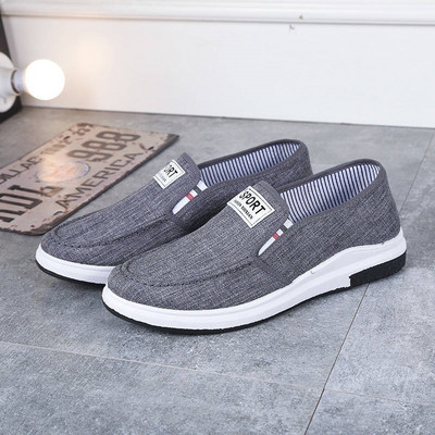 Model nou de mocasini textile pentru barbati
