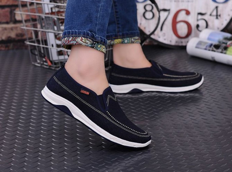 Ikdienas vīriešu džinsa mokasīni ar ērtu zoli