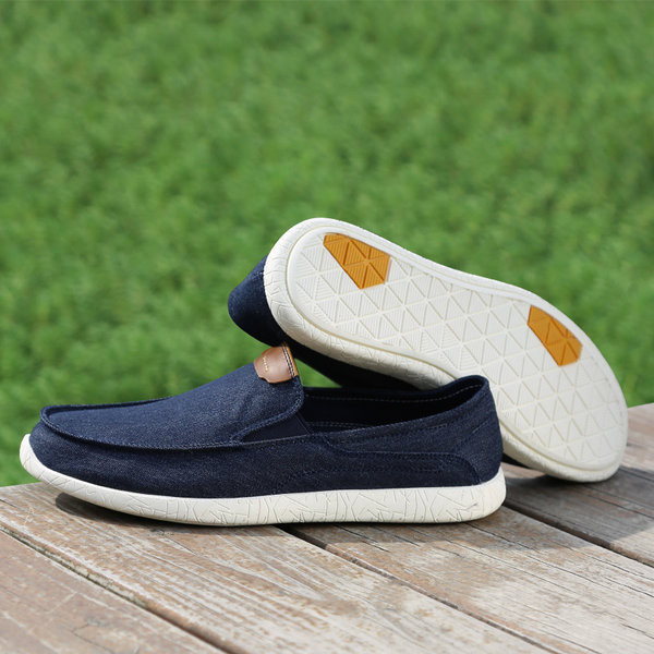 Jauns tekstila mokasīnu modelis vīriešiem