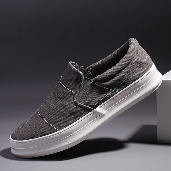 Vīriešu mokasīni ar plakanām zolēm - piemēroti vasarai