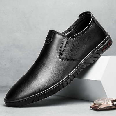 Jauns vīriešu ādas mokasīnu modelis divās krāsās