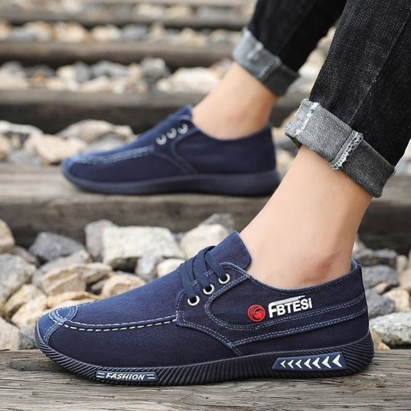 Мъжки ежедневни мокасини с връзки и надпис 