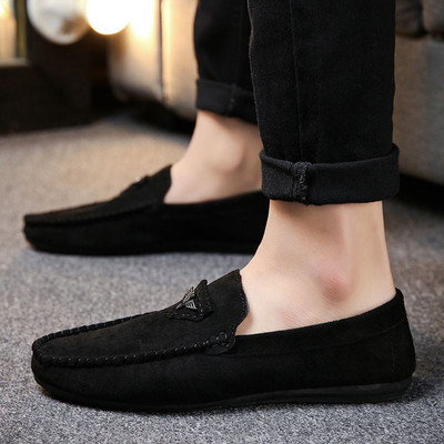 Jauns vīriešu zamšādas mokasīnu modelis vairākās krāsās